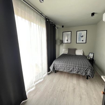 La Casa Contenedor Сарагоса Экстерьер фото